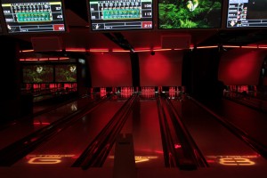 strike bowling lane